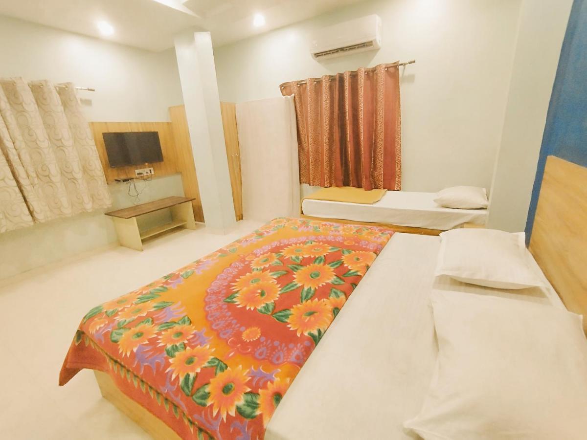 Hotel Guru Kripa - 500Mtr From Shreenathji Temple Nāthdwāra Exterior foto